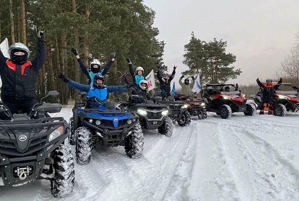 Прокат квадроциклов "АрендаАрхПрокат". Подарочные сертификаты Ultra Подарки Архангельск. Купить оригинальный подарок или подарочный сертификат на Прокат квадроциклов "АрендаАрхПрокат". Сервис UltraPodarki.ru Архангельск 8 800 505 95 30. 